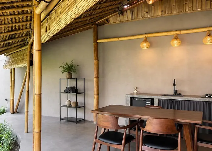 Casa Da - Unique Bamboo House